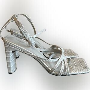 Public desire BRATz Block sandal heel square toe blue alligator print Y2K size 7